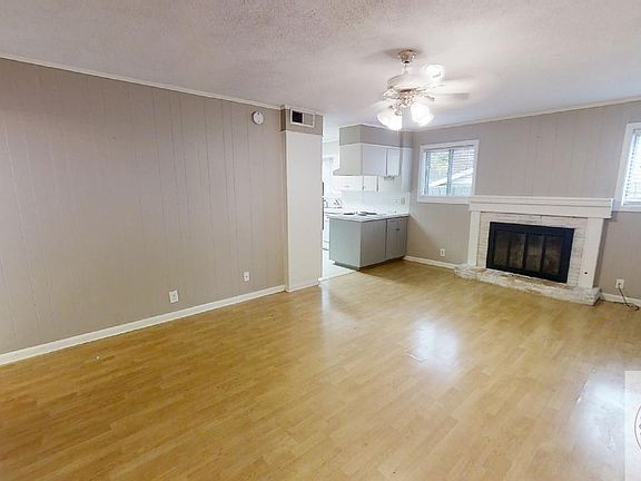 2nd image of 9 Park Ln