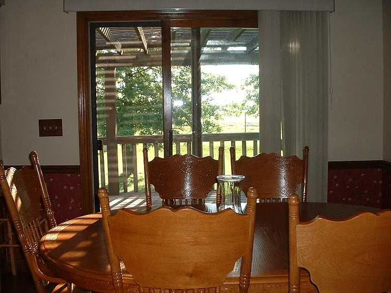 6316 Charlotte St — Photo 12