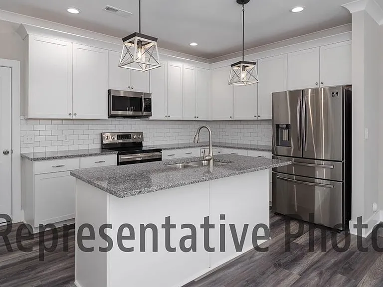 1752 Eastfall St #1 — Photo 2