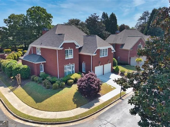 5249 Magnolia Walk Cir, Atlanta, GA 30338