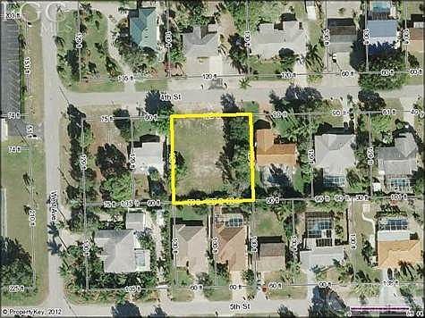 1st image of 176 4th St