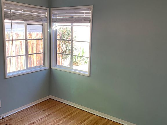 4th image of 413 Baughman Ave