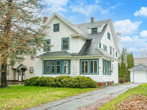 60 Inglewood Dr, Rochester, NY 14619