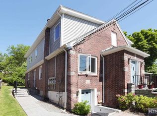 385 Gorge Rd, Cliffside Park, NJ 07010