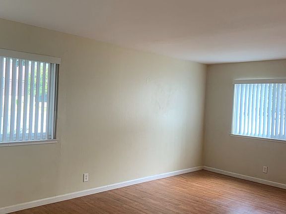 4th image of 1616 Hollenbeck Ave APT 13