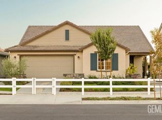 15517 Cole Brook Ct, Bakersfield, CA 93314