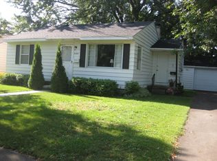 2104 Tackle St, Essexville, MI