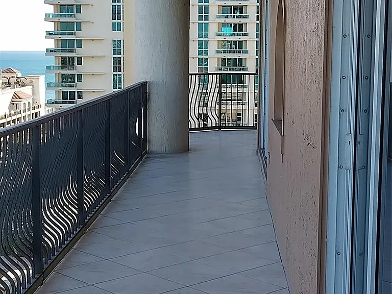 100 S Birch Rd #1005D — Photo 17