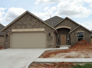 11720 SW 24th Ter, Yukon, OK 73099
