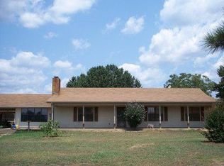 759 Nevada 26, Prescott, AR 71857