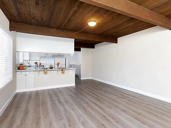3rd image of 230 8th Ave #B