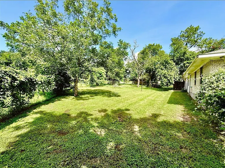 310 Boehm Cir — Photo 11