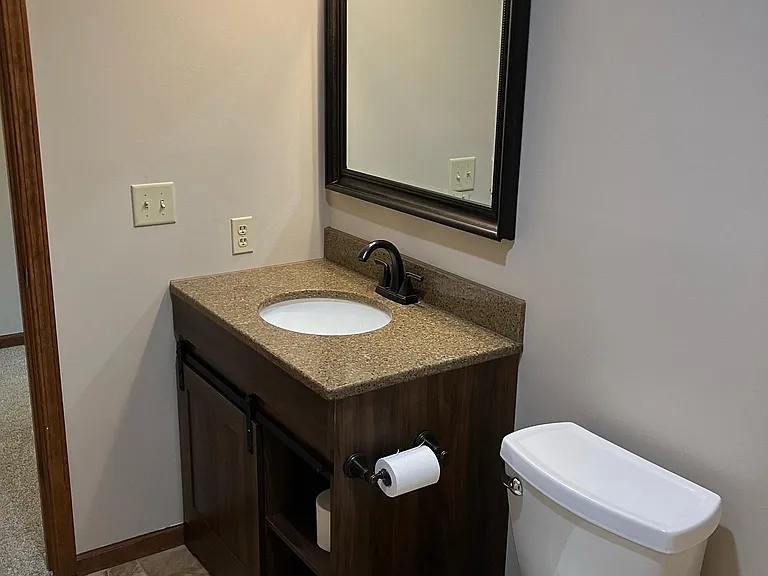 291 Woodlawn Dr — Photo 11