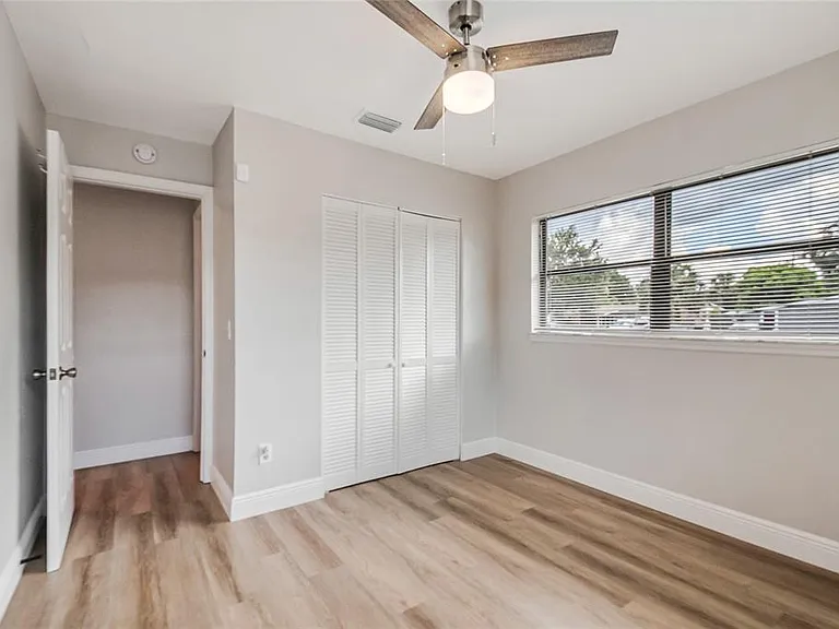 211 Woodmere Blvd — Photo 14