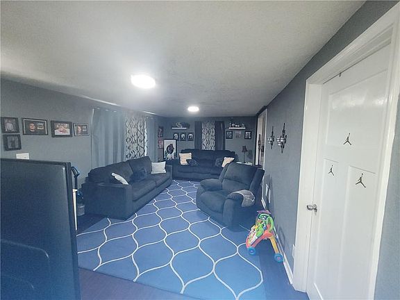 4th image of 2405 N 10th St