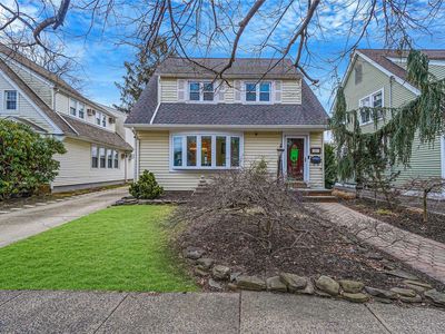 34 Lafayette St, Williston Park, NY, 11596