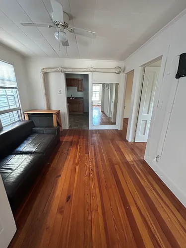 229 Robinson St #2 Photo 1
