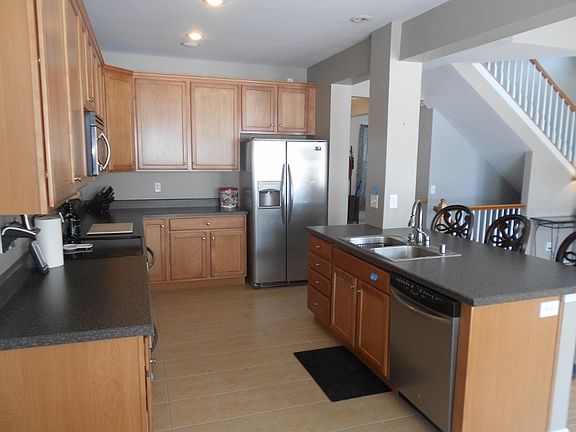 5th image of 26 Broadfield Ct.