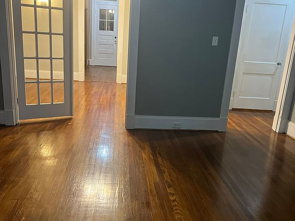2nd image of 4222 Chamberlayne Ave