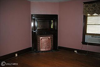 4th image of 409 Guilford Ave
