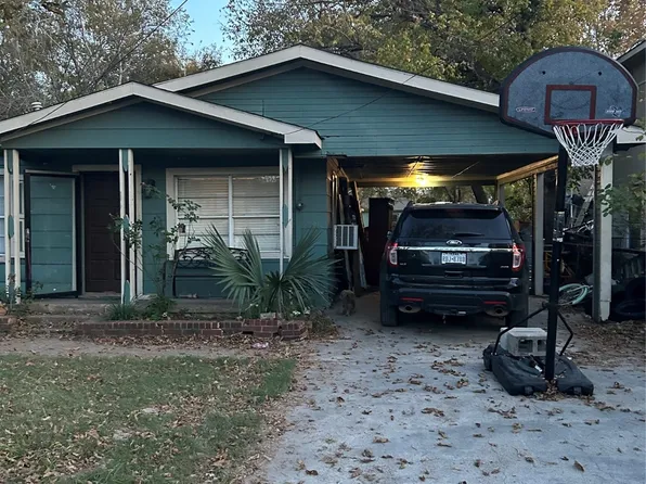 320 Thorne St, Wilmer, TX 75172