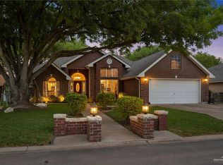 421 Savannah Dr, Pharr, TX 78577