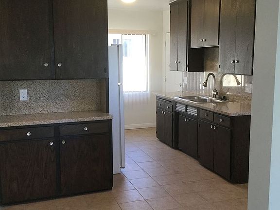 4th image of 10643 Crenshaw Blvd APT 4