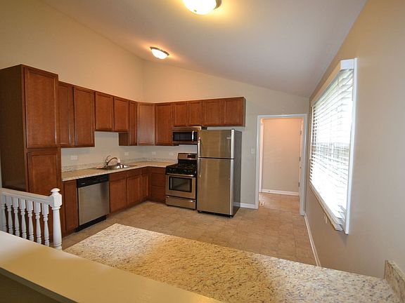 3rd image of 1565 Larry Ln