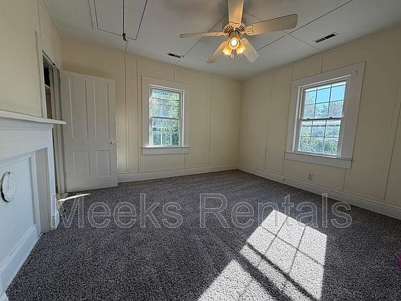 4th image of 506 2nd St #A
