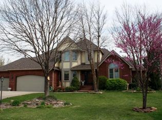 122 N Rainbow Lake Rd, Wichita, KS 67235