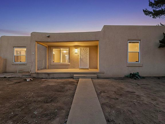 2nd image of 1124 La Poblana Rd NW