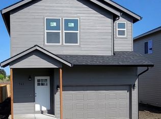 761 S 16th St, Philomath, OR 97370