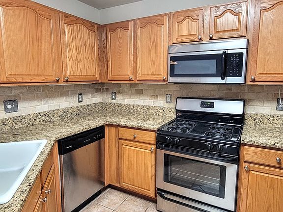 4th image of 5316 Garnett Pointe Ct