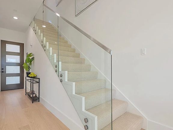 2nd image of 3873 El Camino Real Ave #2