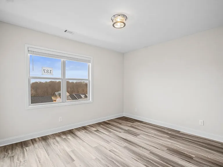 214 Franklin St #1 — Photo 9