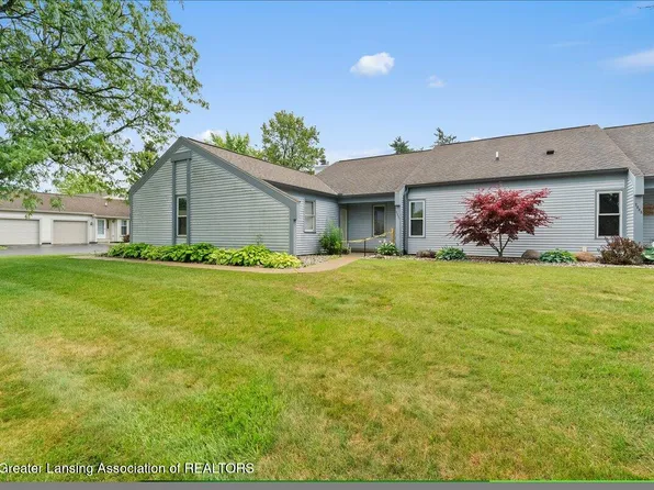 7221 Creekside Dr Unit 39, Lansing, MI 48917
