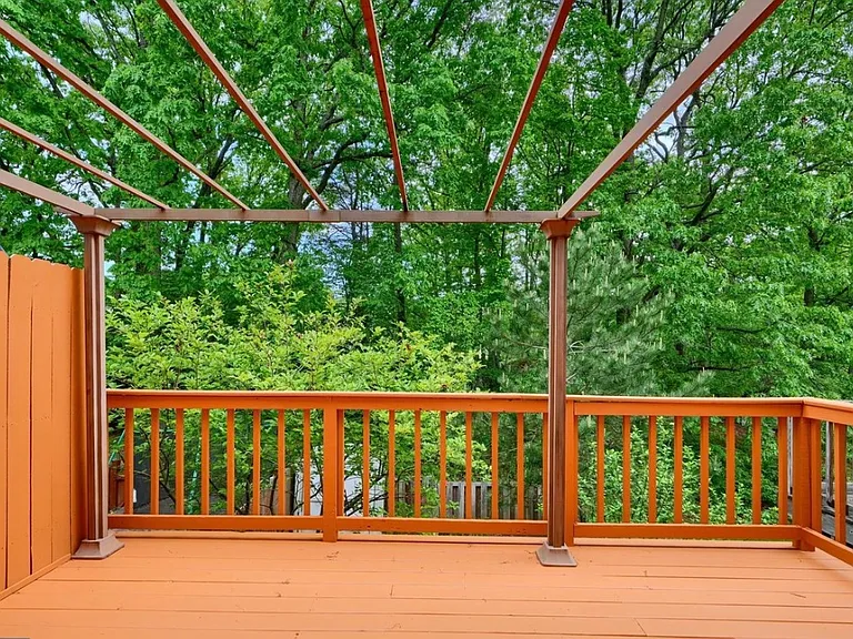 13 Dallington Ct — Photo 35