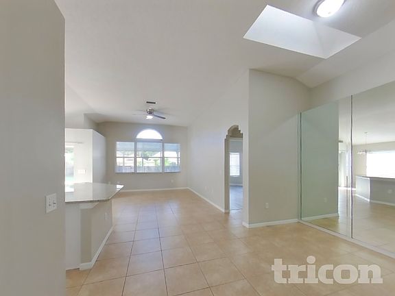 4th image of 8931 Southbay Dr