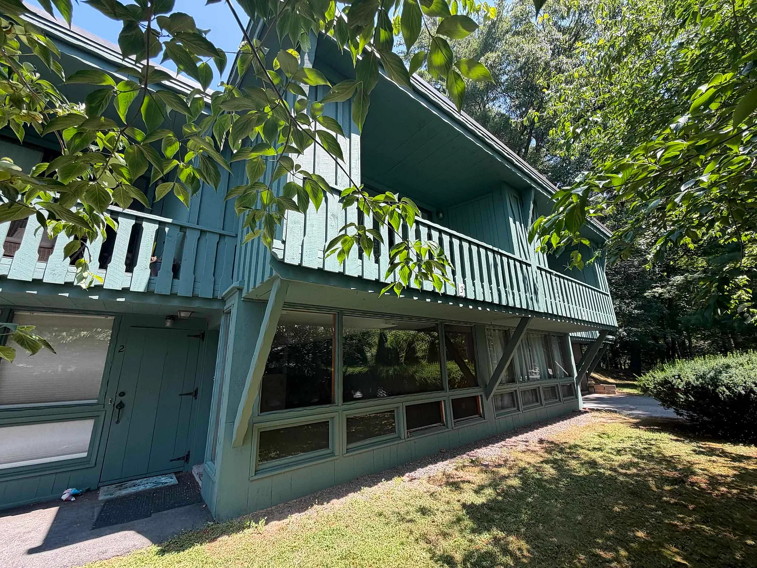 1 bed, 1.0 bath, 960 sqft, $1,950 — Photo 2
