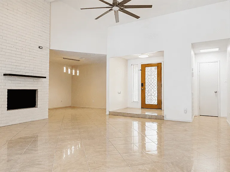 13914 Bonnington Dr — Photo 6