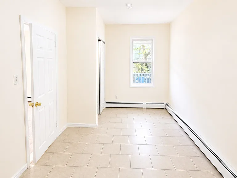 BEDROOM #2