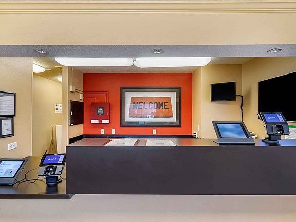 Lobby and Guest Check-in