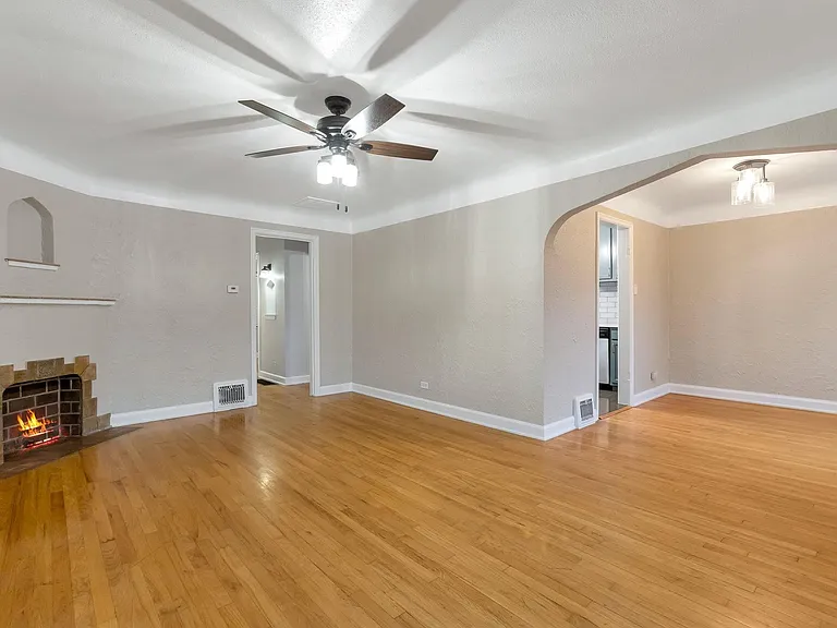 2822 W 38th Ave — Photo 6
