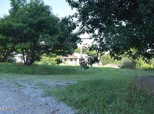 247 Smith Ridge Rd, Speedwell, TN 37870