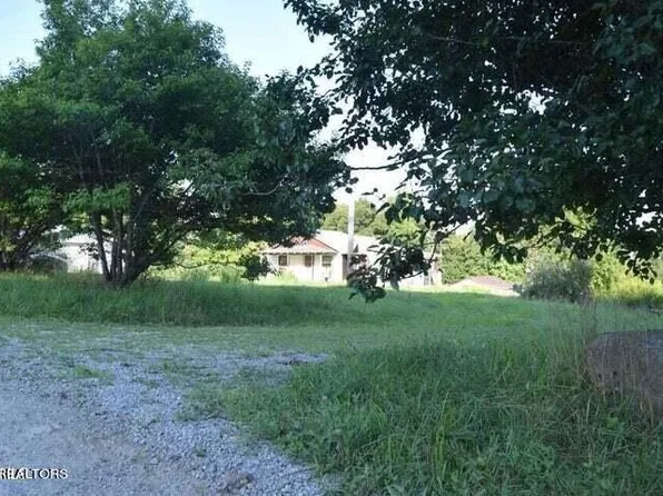 247 Smith Ridge Rd, Speedwell, TN 37870