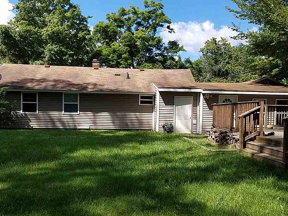 2nd image of 434 Chamberlin Dr