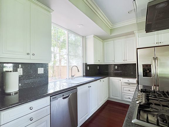 5th image of 19352 Beckonridge Ln
