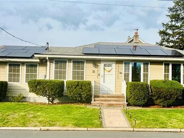 26 Hamilton Ave, Edison, NJ 08820