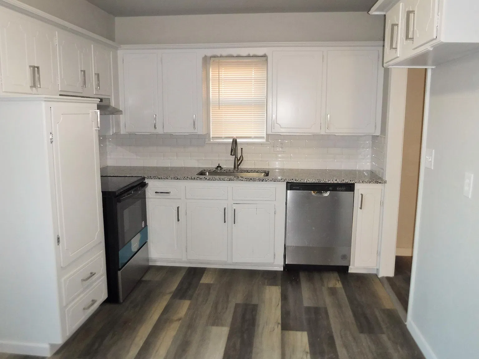 3 bed, 1128 sqft, $1,150 — Photo 3