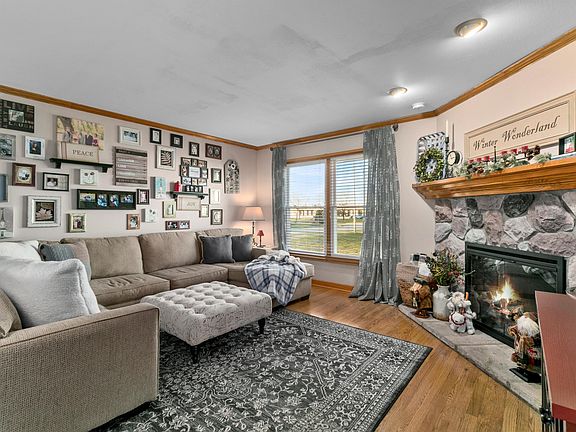 5th image of 1815 Jennifer Ln